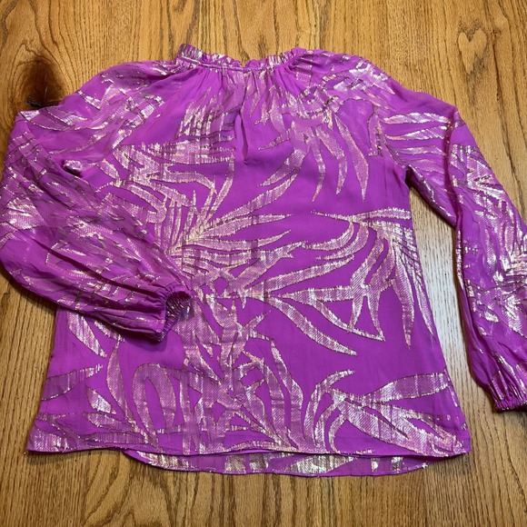 Lilly Pulitzer‎ Shirt Women's Medium Caline Silk Top Wild Fuchsia Palm Leaf - Picture 9 of 9